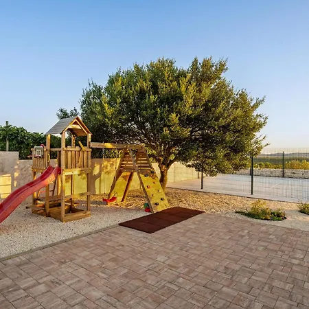 Stunning In Krkovic Tatil Evi